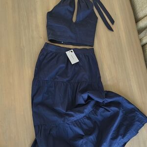 Elegant Navy Blue Skirt by [Brand]